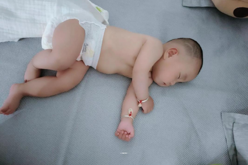 借卵生子机构怀孕多久肚子会胀气